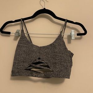 Sports bra